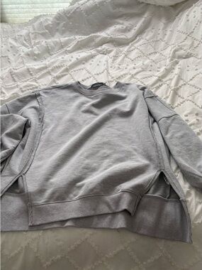 Trendy Queen Light Gray Crewneck Sweatshirt